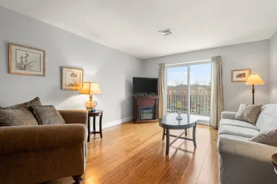 44 Loomis St #309 1