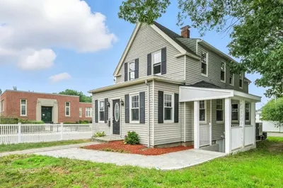 1916 Hyde Park Ave 1
