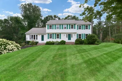20 Charlotte Dr