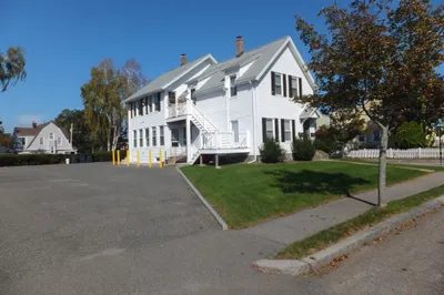 28 River St #1