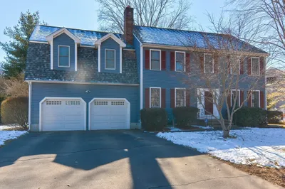 22 Mary Ellen Ln 1