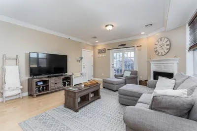 8-10 Howell St #3