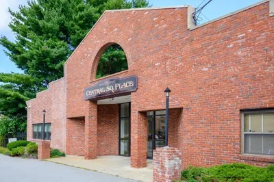 536 Broad St #9 1