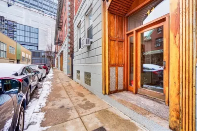 11 Aberdeen St #4A