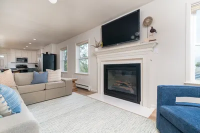 50 Mcarthur Ln 1