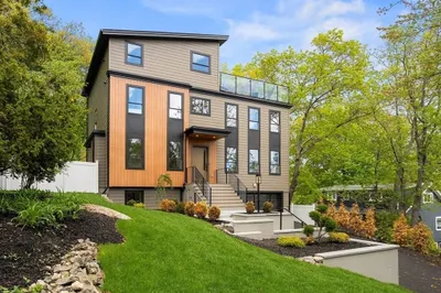 11 Pamela Dr 1
