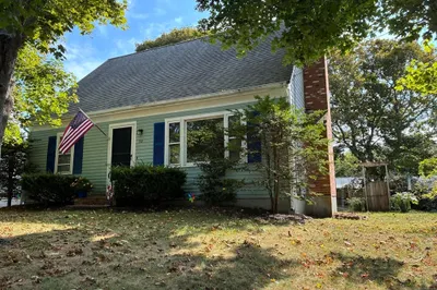 32 Wimbledon Dr