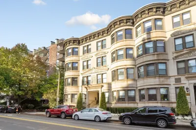 5 Winchester St #103