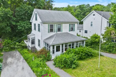 242 Lincoln Street 1