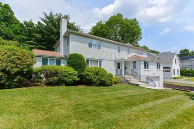 14 Columbine Rd