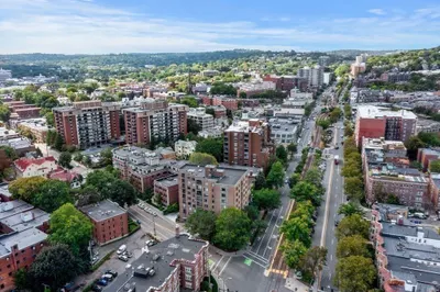 60 Longwood Ave #408 1