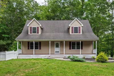 366 Stafford St 1