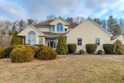 95 Gunn Rd 1