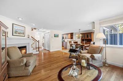 55 Bay Farm Rd #55 1