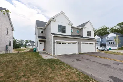 32 Fisherville Terrace 1