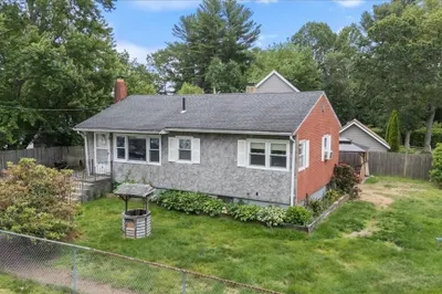 15 Oak St