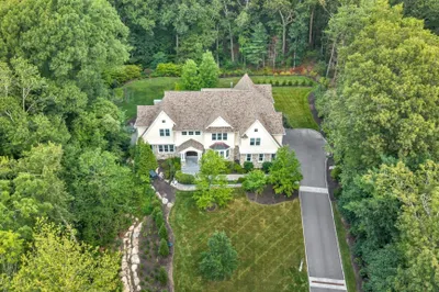 25 Holly Cir 1