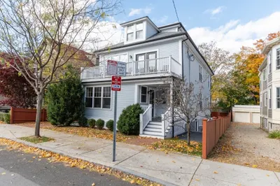 417 Walden St #417