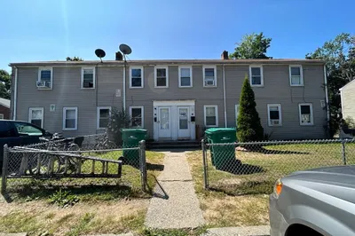 21-27 Decker Pl