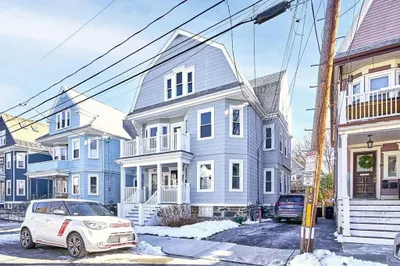 18 Bay State Ave 1