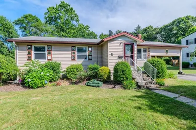6 Truelson Dr 1