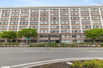 169 Monsignor Obrien Hwy #702 1