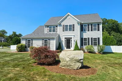 3 Willow Rd
