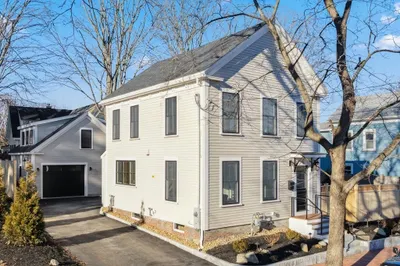 56 Carter St 1