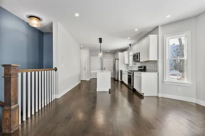 83 Centre St #1 1