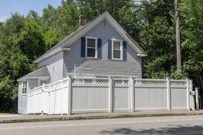 284 Southbridge St 1