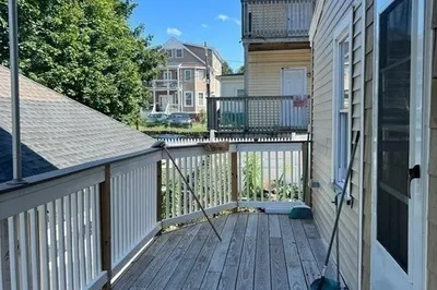 37 Chatham Street #1
