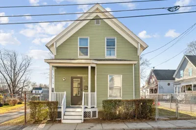 35 Anderson St 1