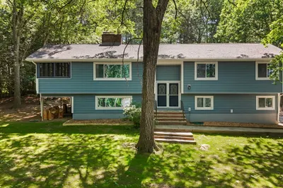 4 Castle Hill Rd