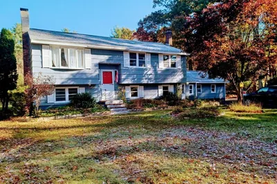 435 Foundry St 1