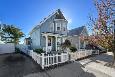 65 Foster St 1
