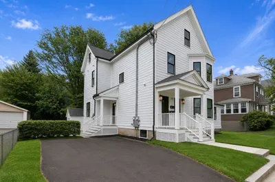 220 Sycamore Street #1 1