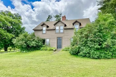 200 Scott Rd 1