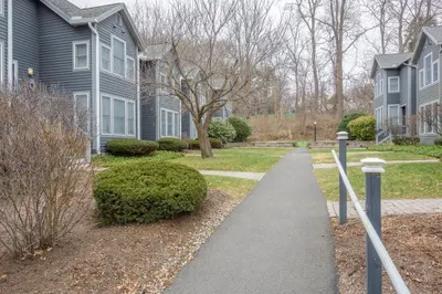 35 Amity Pl #35 1