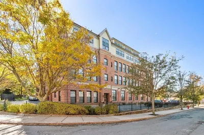 72 Ashland Street #307 1