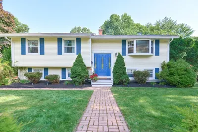 2 Scott Dr