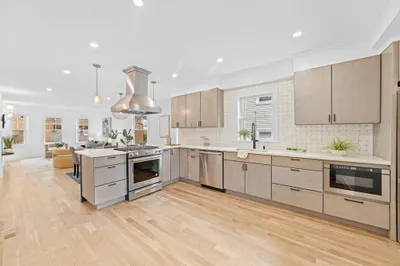 30 Windermere Rd #1
