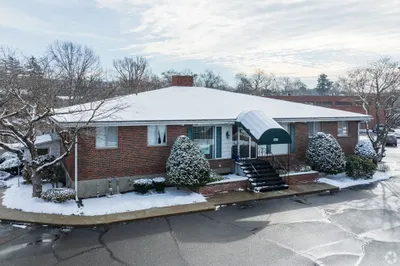 235 Walnut St 1