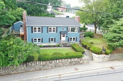440 Waverley Oaks Road 1