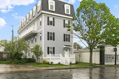 224 Court Street #2 1