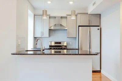 15 Kenilworth St #2