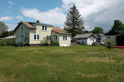 255 Southampton Rd