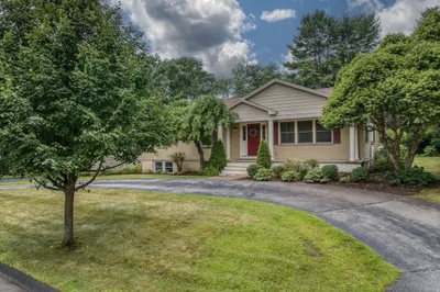 6 Leonard Parkway 1