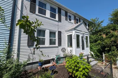 238 Quincy Shore Dr