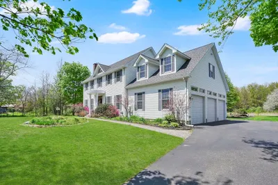 45 Pomeroy Meadow Rd