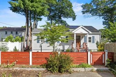 30 Corey St 1